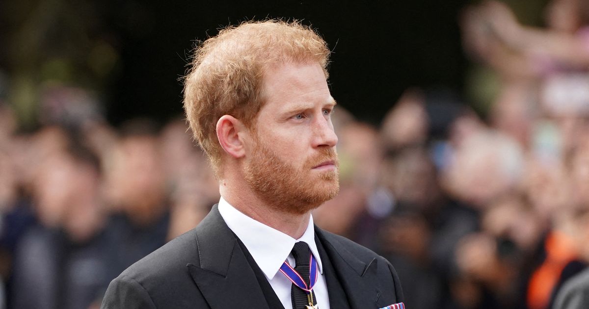 Le prince Harry “furieux” : de nouvelles révélations sur sa colère contre Elizabeth II