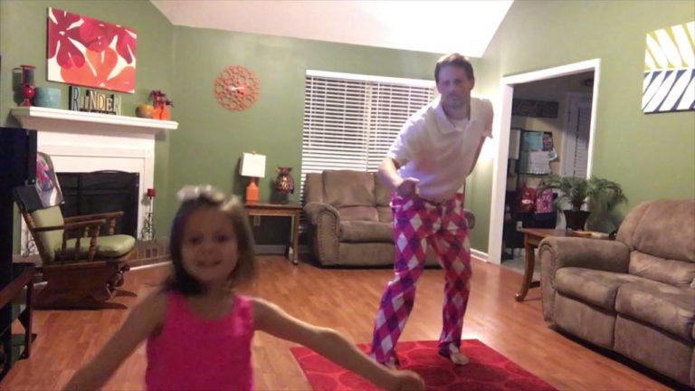 Adorable danse du père avec sa petite fille a récolté plus de 14 millions de vues