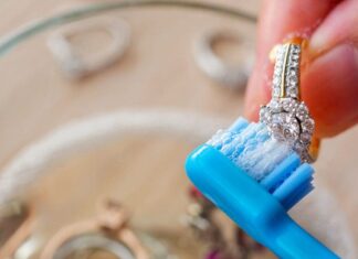 Nettoyage des bijoux : 8 astuces magiques pour les rendre comme neufs
