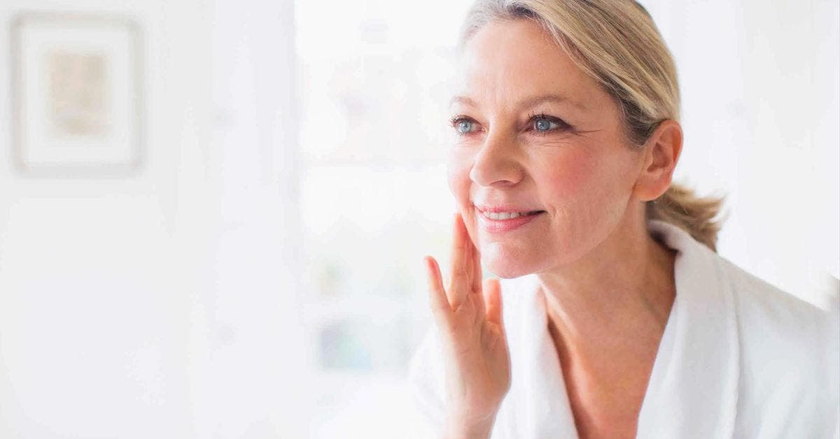 Le Rétinol : Un allié contre le vieillissement cutané et l’acné