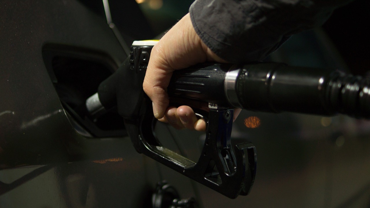 Un propriétaire de station-service met son essence à 2,99$ du litre au Lac-St-Jean