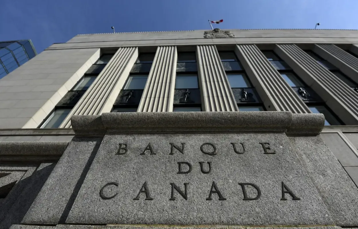 Baisse du taux directeur : La Banque du Canada évalue la situation