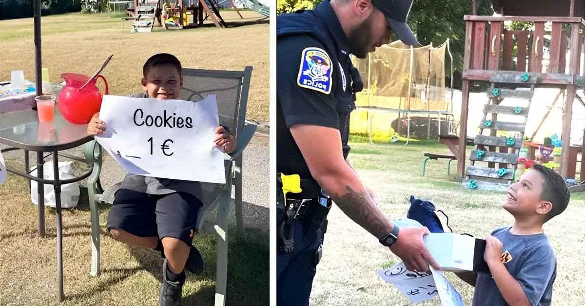 Un petit garçon vend des cookies pour s’acheter de nouvelles chaussures : un gentil policier l’aide en lui offrant une paire